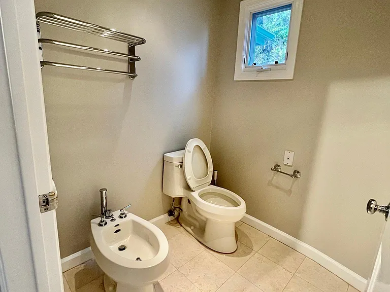 16972 Oak View Dr — Photo 10