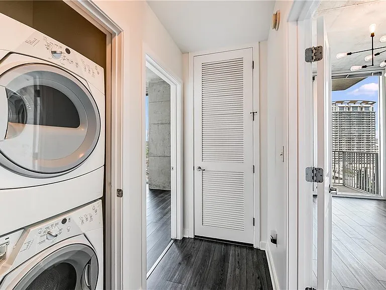 360 Nueces St #1302 — Photo 8