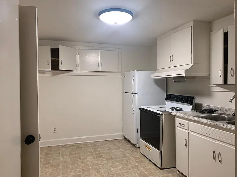 198 Kimberly Ave #13 — Photo 11