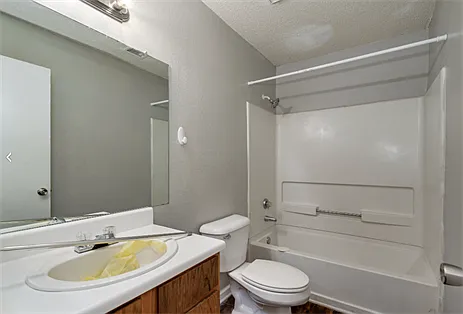1180 Acorn Dr — Photo 11