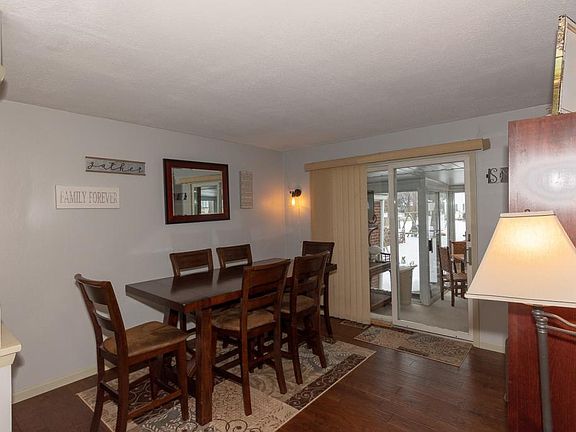 5th image of 23709 Greenleaf Blvd