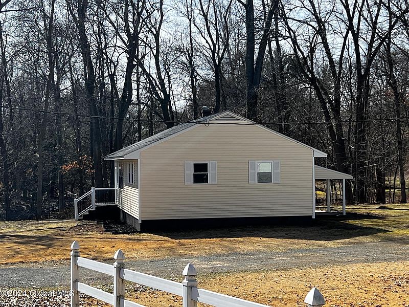 4th image of 6129 Johnston Road