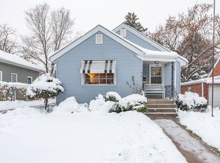 216 S Martin Ave, Waukegan, IL 60085