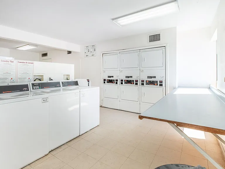 Oak Meadow Villa — Photo 9