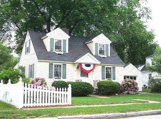257 Oak St, Manchester, NH 03104