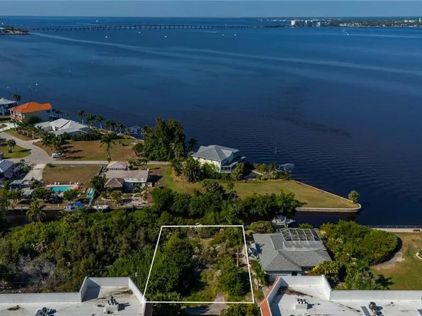 215 Orchid Dr, Punta Gorda, FL 33950