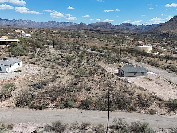 2nd image of 1887 Via Ochoa #4-RIO