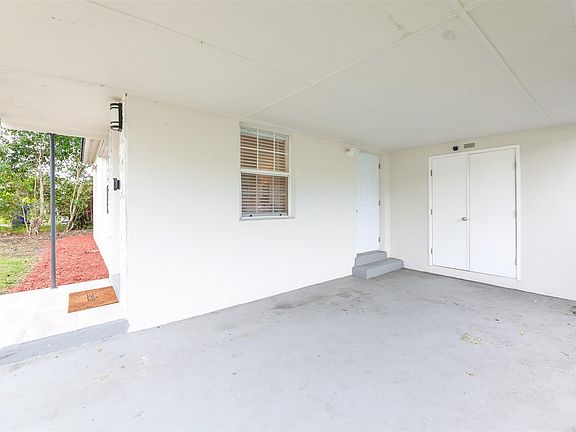 5th image of 2714 NE 13th Terrace