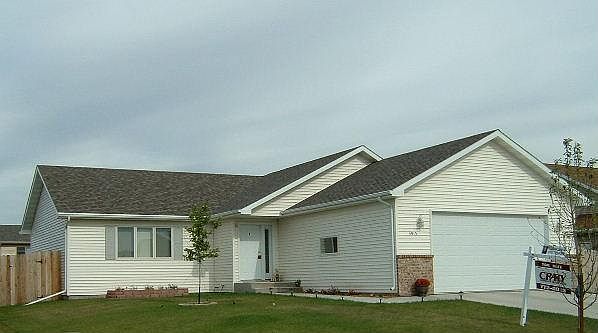 1st image of 3915 Brookshire Dr
