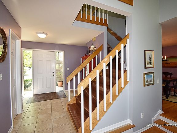 5th image of 109 Oakhill Ct