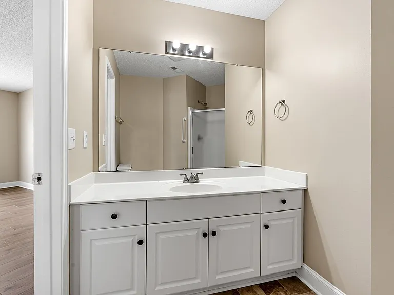 10 Whitfield Way — Photo 17