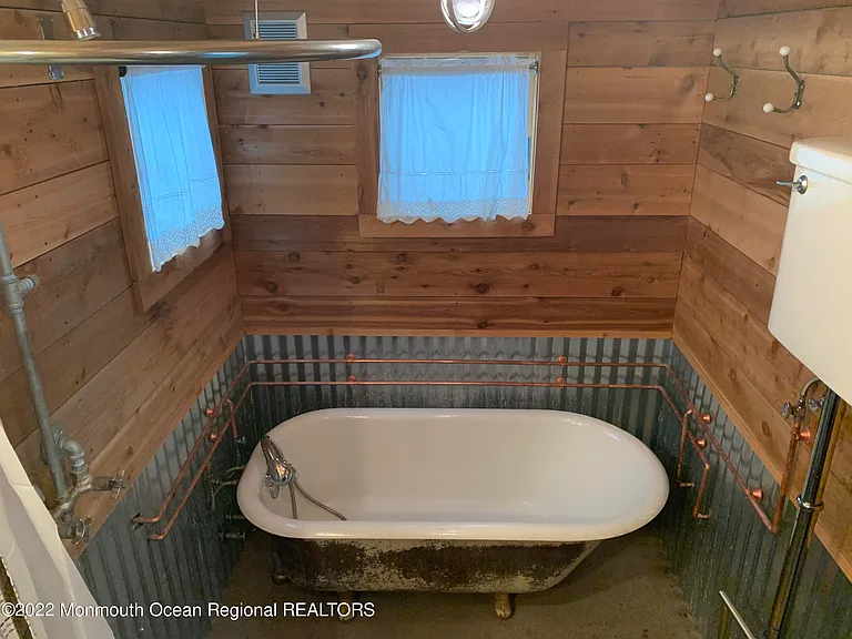 1836 Parkway Way — Photo 32