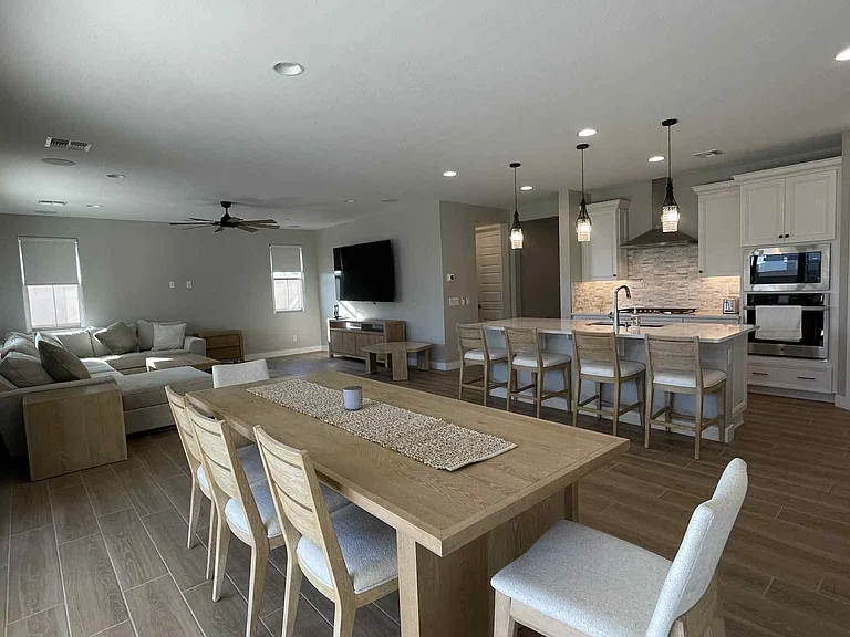 21715 E Lords Way — Photo 24