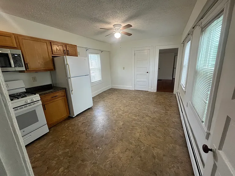704 Enfield St #A — Photo 8
