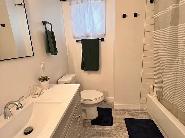 18 Autumn St — Photo 11