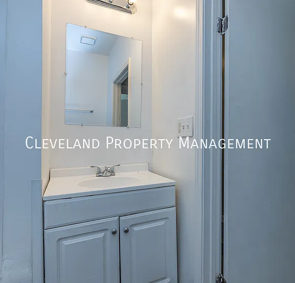 2063 W 104th St #2063 W 104TH ST DOWN — Photo 13