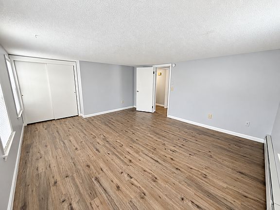 5th image of 404 N Main St #2