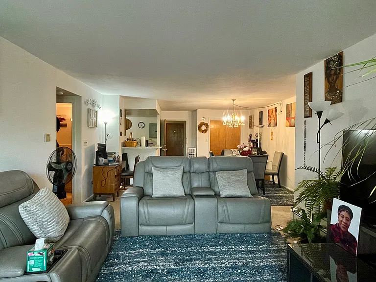 382 Massachusetts Ave — Photo 14