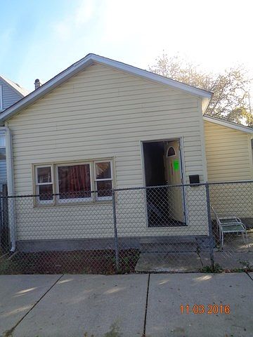 1st image of 10721 S Hoxie Ave