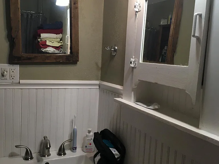 1382 S Green St — Photo 20