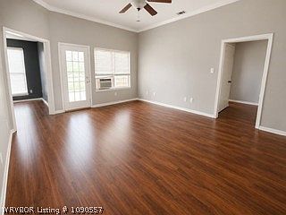 4th image of 3215 Osprey Dr