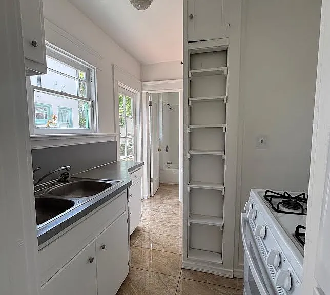 4940 Cape May Ave — Photo 7