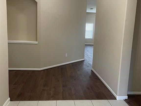 4th image of 12218 Grand Portage Ln