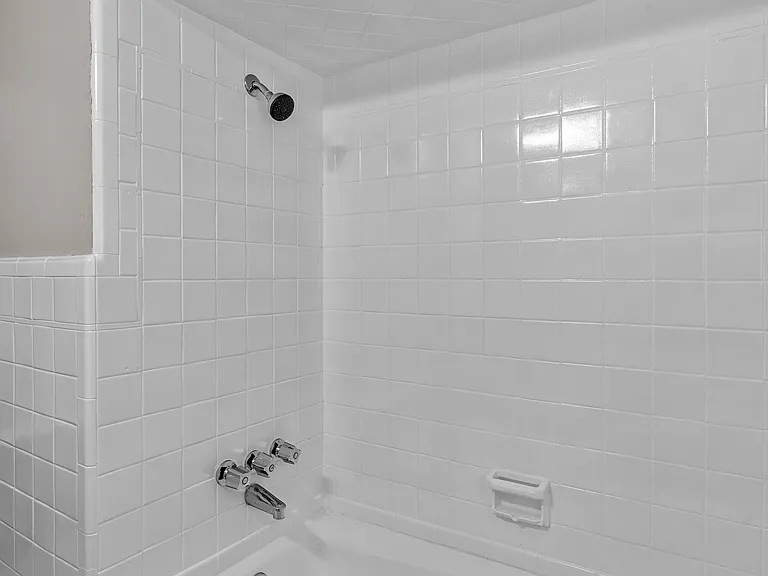 406 Monrovia St — Photo 15