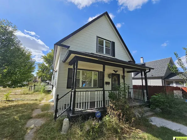 5328 S 33rd St, Omaha, NE 68107