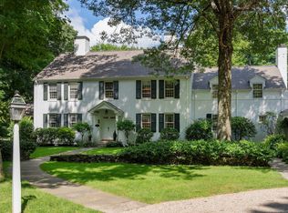 155 Mountain Spring Rd, Farmington, CT 06032