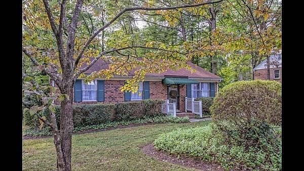 1st image of 2640 Melbourne Dr