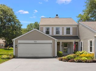 1012 Devonshire Ave, Naperville, IL 60540