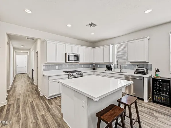 35121 N MAGNETTE Way, San Tan Valley, AZ 85144