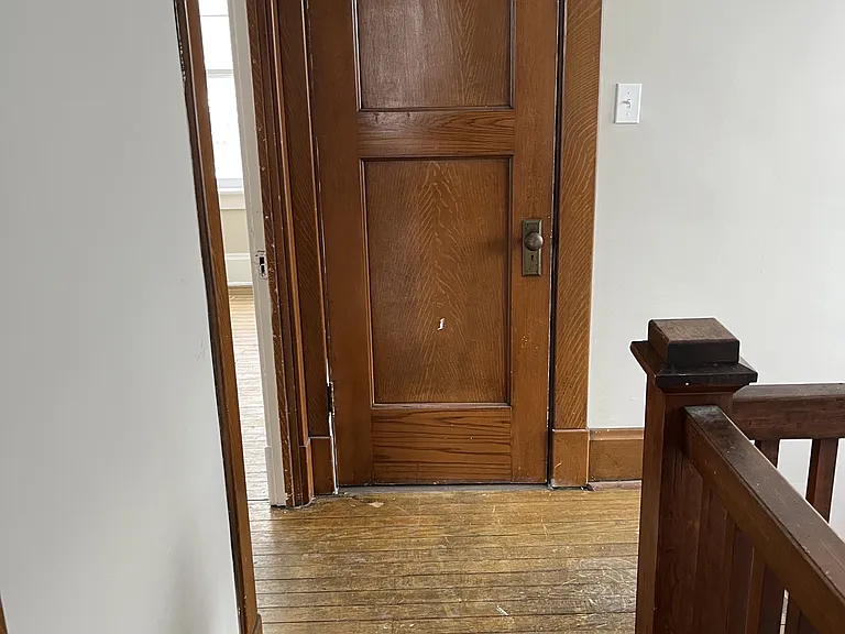 136 Westminster Ave #2 — Photo 22