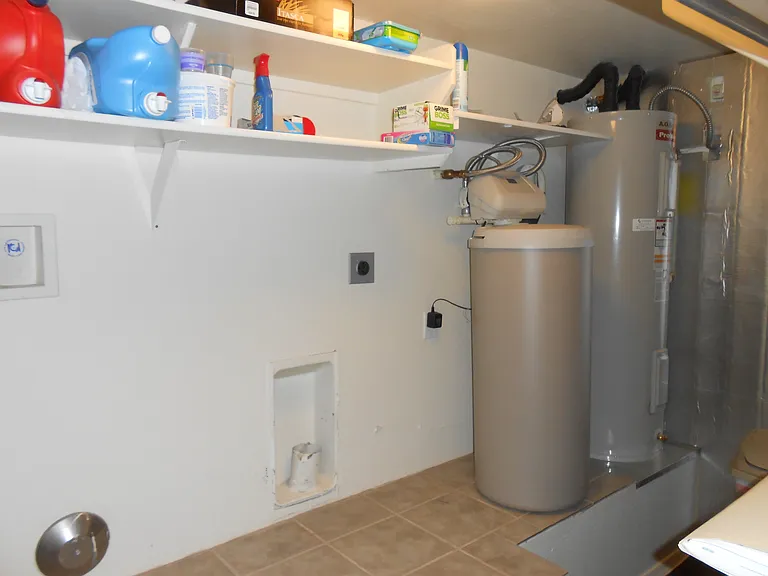 2670 S Voyager Dr #101 — Photo 15