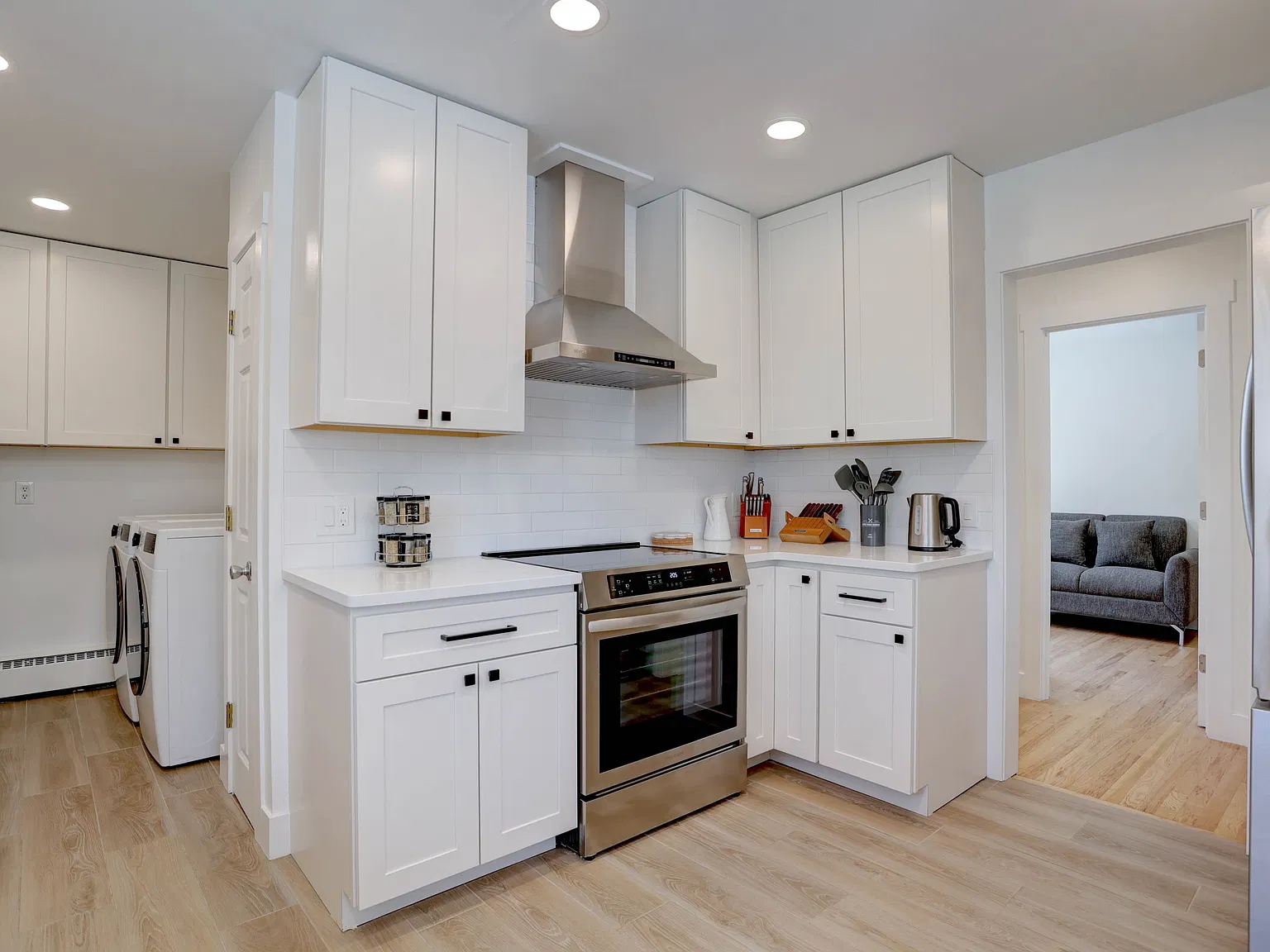 6306 W 32nd Ave — Photo 4