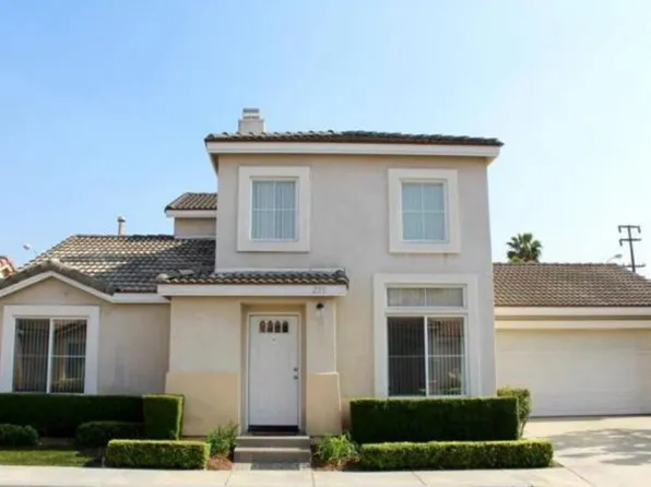 233 Oakview Dr, Azusa, CA 91702