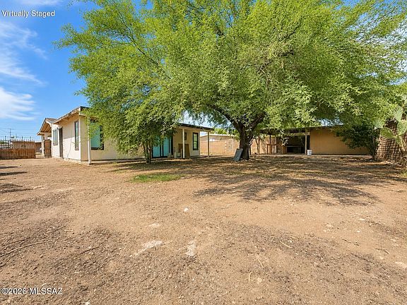 2nd image of 225 W Calle Margarita