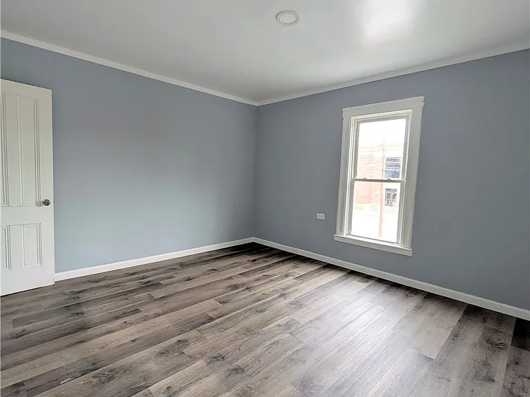 315 Sullivan St — Photo 14