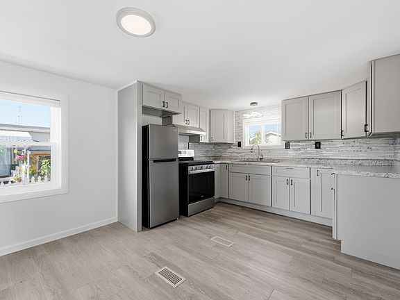 5th image of 1513 N 46th Ave