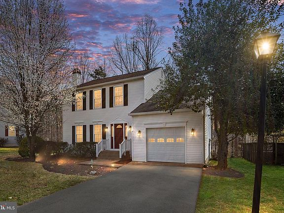 2nd image of 4 Craig Ct