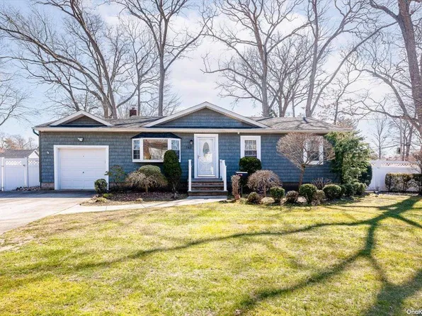 148 Beverly Road, Babylon, NY 11702