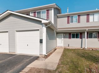 542 Alton Ct, Carol Stream, IL 60188