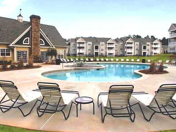 3rd image of 104 Sweet Magnolia Ln