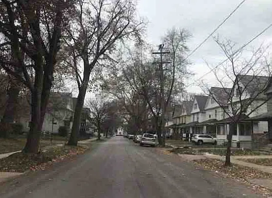 3879 W 21st St photo 1