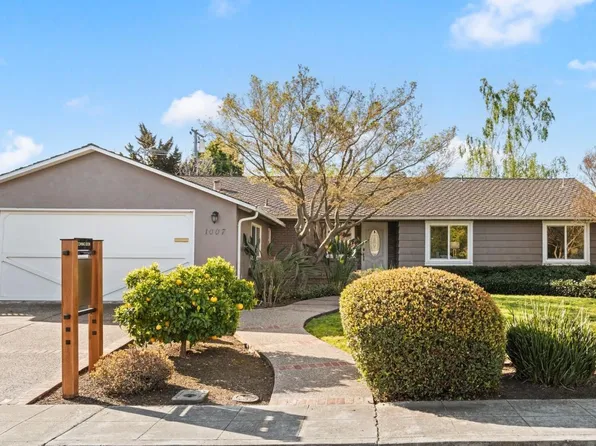 1007 Varsity Ct, Mountain View, CA 94040