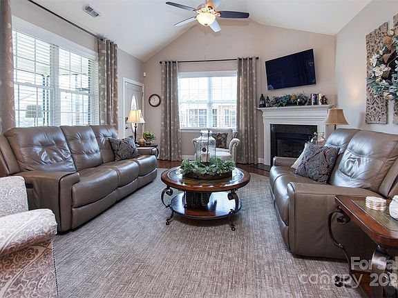 5th image of 8313 Glacier Dr #84