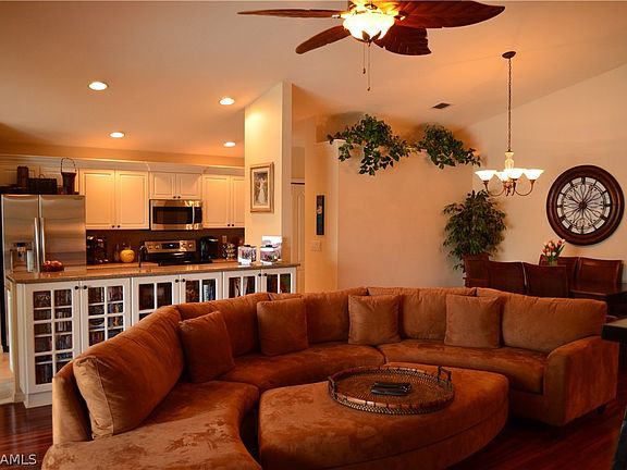 4th image of 8526 Manderston Ct #E