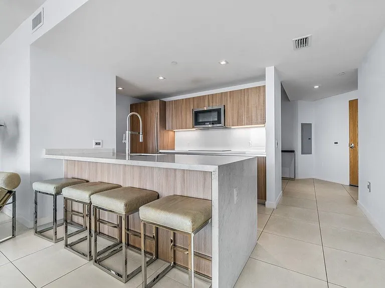 401 N Birch Rd #1001 — Photo 14