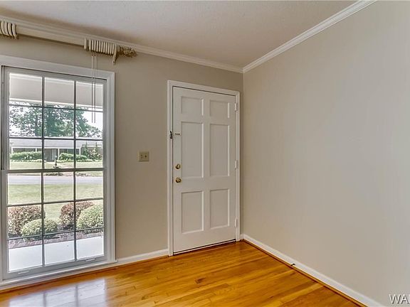 5th image of 3616 13th St E